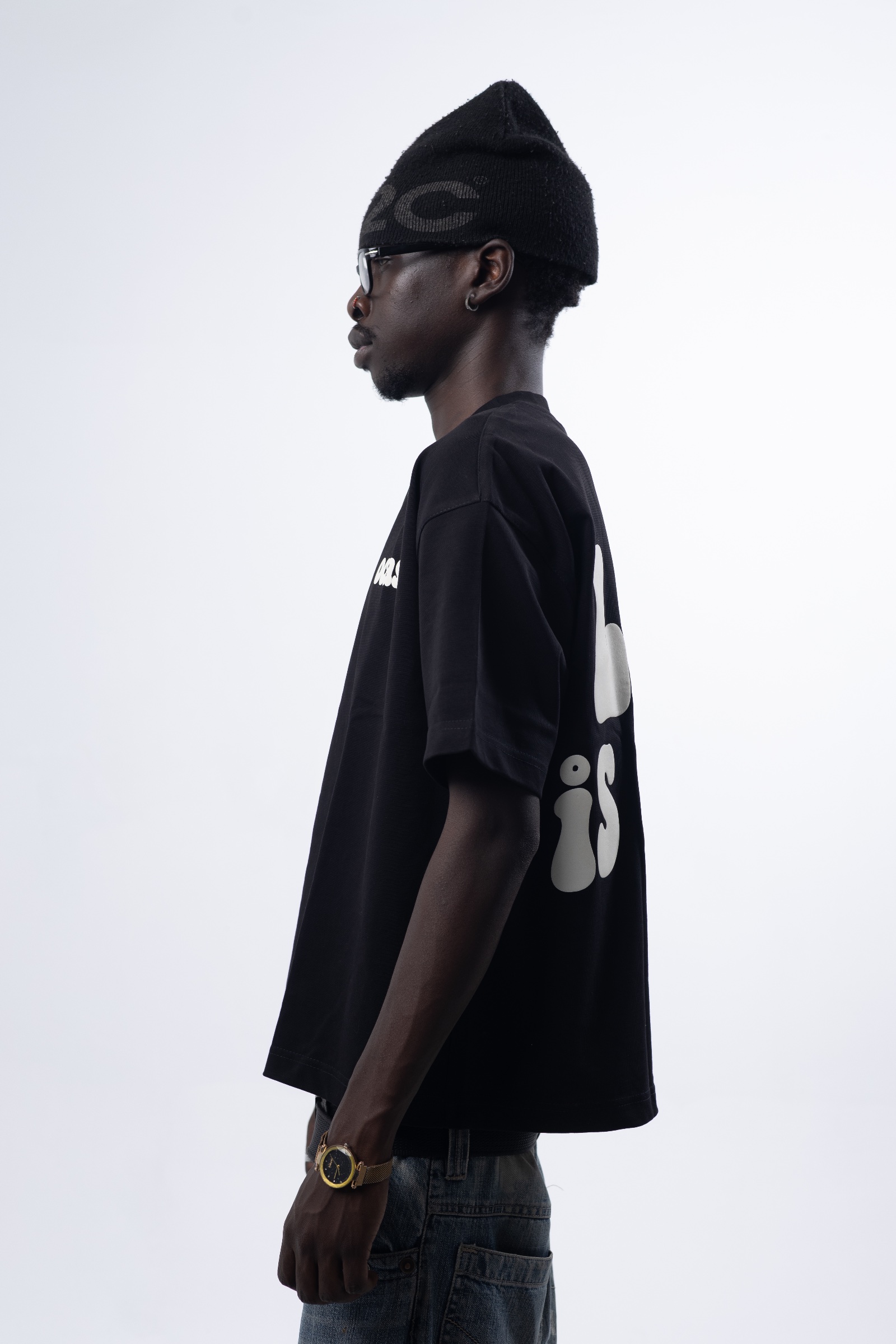 LESS IS MORE BLACK UNISEX T-SHIRT - OCASO NEW SUMMER COLLECTION - صورة 4